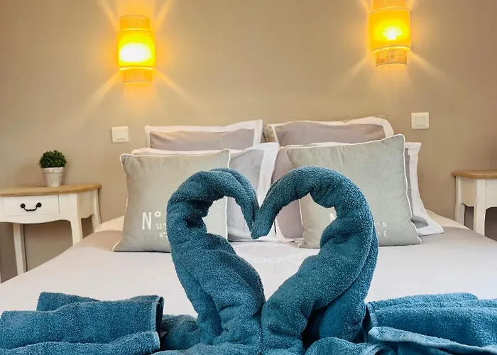 Сasa de vacaciones Le 4 Maison De Charme Proche De La Wifi